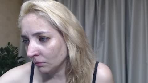 Mari online show from June 2026 05:25:01 PM