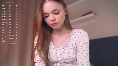 Snapshot of oke_doke chatting on September 2025 05:40:02 PM Henrietta or Rita online show from September 2025 05:40:02 PM