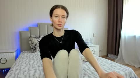 Snapshot of oksanafedorova chatting on February 2025 09:05:02 AM Welcome to my fans page online show from February 2025 09:05:02 AM