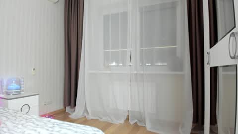 Snapshot of oksanafedorova chatting on September 2025 06:24:02 PM Welcome to my fans page online show from September 2025 06:24:02 PM