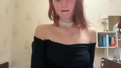 Oktavia7777 online show from April 2026 07:42:01 PM