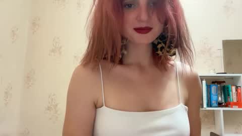 Oktavia7777 online show from May 2026 06:37:01 PM