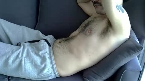 hairyBRboy online show from November 2025 05:01:02 PM