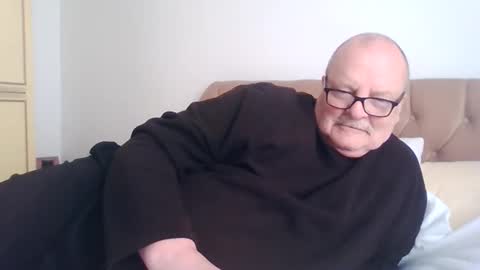 old_fkrr_ online show from April 2026 02:25:01 PM