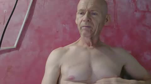oldbuthorny62 online show from May 2026 01:58:02 AM