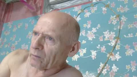 oldbuthorny62 online show from June 2026 12:25:01 PM
