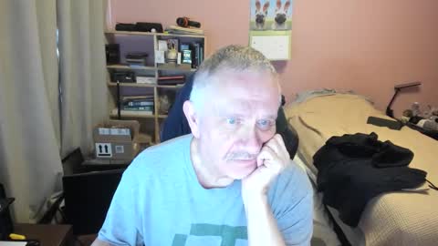 older_guy1 online show from May 2026 04:45:01 PM