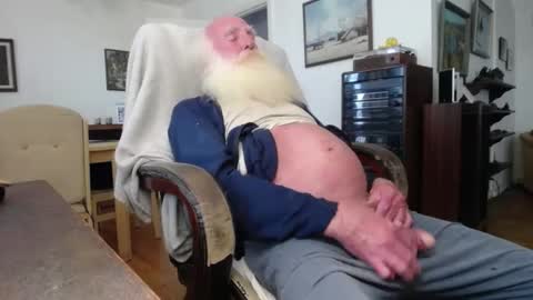 Snapshot of oldfucker9 chatting on October 2025 12:32:01 AM oldfucker9 online show from October 2025 12:32:01 AM