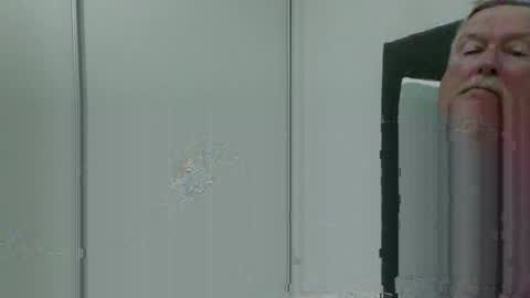 oldguy0702 online show from September 2025 08:41:01 PM