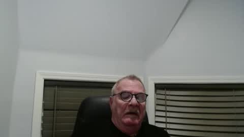 oldguybigd online show from October 2025 06:10:02 AM