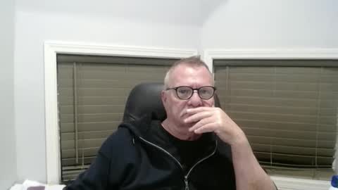 oldguybigd online show from November 2025 05:55:01 AM