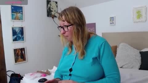 Snapshot of olgapavlova chatting on January 2026 01:57:01 PM Olga Pavlova online show from January 2026 01:57:01 PM