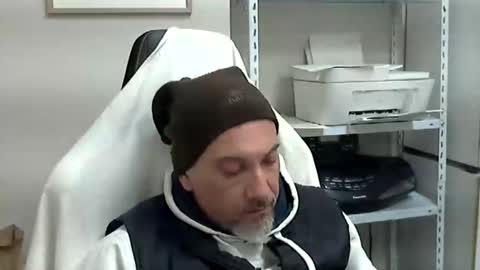 Snapshot of olimpio1230 chatting on December 2024 08:39:02 PM olimpio1230 online show from December 2024 08:39:02 PM