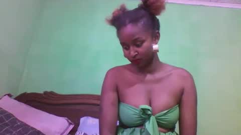 Snapshot of olinah610 chatting on October 2025 08:51:01 AM olinah610 online show from October 2025 08:51:01 AM