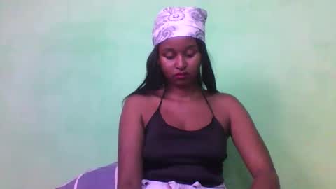 Snapshot of olinah610 chatting on November 2025 07:51:01 AM olinah610 online show from November 2025 07:51:01 AM