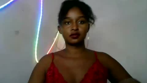 olinah610 online show from May 2026 10:20:01 AM