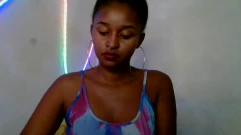 olinah610 online show from May 2026 12:13:01 PM