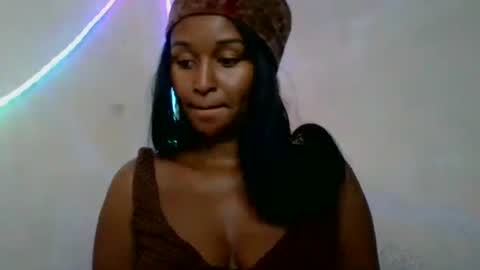 olinah610 online show from June 2026 07:13:02 AM