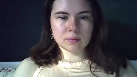 Snapshot of olivepeach chatting on May 2026 12:22:02 PM Oil online show from May 2026 12:22:02 PM