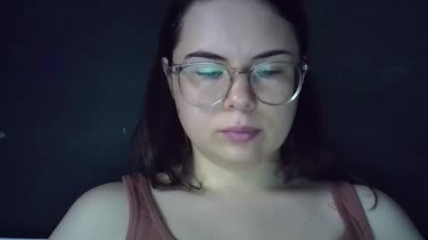 Snapshot of olivepeach chatting on June 2026 02:05:02 PM Oil online show from June 2026 02:05:02 PM