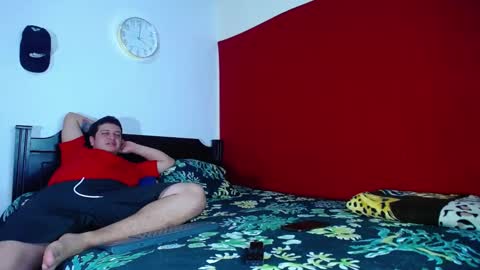 Oliver and MeganIndependent online show from October 2025 09:01:01 AM