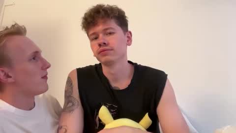 Oliver and Thomas online show from September 2025 05:18:02 PM