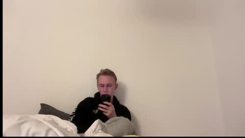 Oliver and Thomas online show from October 2025 06:42:01 PM