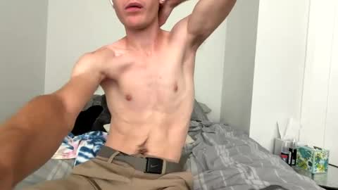 Snapshot of oliver_beck chatting on September 2025 06:44:02 PM Oliver Beck online show from September 2025 06:44:02 PM