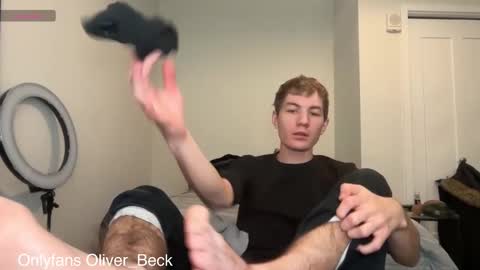 Snapshot of oliver_beck chatting on November 2025 07:07:02 PM Oliver Beck online show from November 2025 07:07:02 PM