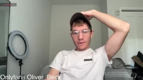 Snapshot of oliver_beck chatting on December 2025 08:06:02 PM Oliver Beck online show from December 2025 08:06:02 PM
