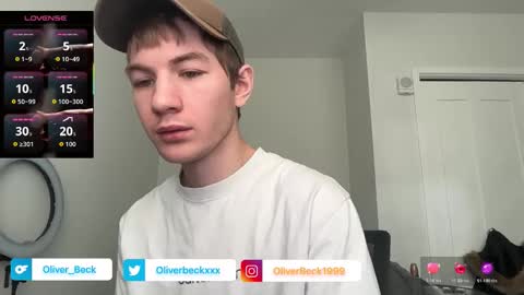 Snapshot of oliver_beck chatting on December 2025 07:32:01 PM Oliver Beck online show from December 2025 07:32:01 PM