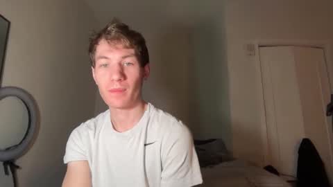 Snapshot of oliver_beck chatting on March 2026 03:10:01 AM Oliver Beck online show from March 2026 03:10:01 AM