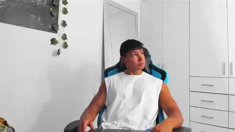 Snapshot of oliver_bray chatting on September 2025 01:39:01 AM Oliver bray online show from September 2025 01:39:01 AM