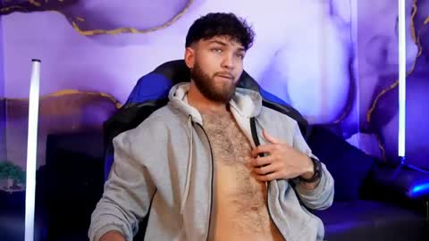 Snapshot of oliver_dallas1 chatting on April 2026 03:12:01 AM Oliver Dallas online show from April 2026 03:12:01 AM