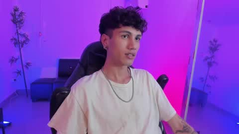 Oliver fast online show from December 2024 06:32:01 AM