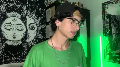 Oliver fast online show from November 2025 01:38:02 AM