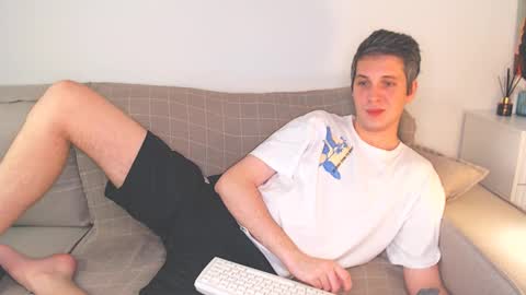 Oliver online show from December 2024 09:39:02 PM