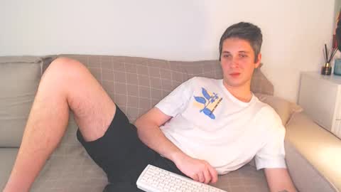 Oliver online show from December 2024 06:49:02 PM