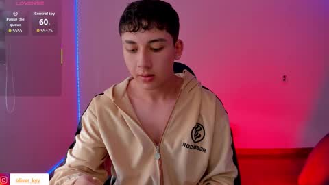 oliveeer online show from January 2026 07:04:02 PM