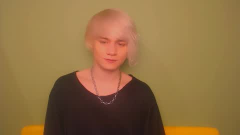 Snapshot of oliver_sweet_ chatting on March 2025 01:45:01 AM Oliver online show from March 2025 01:45:01 AM