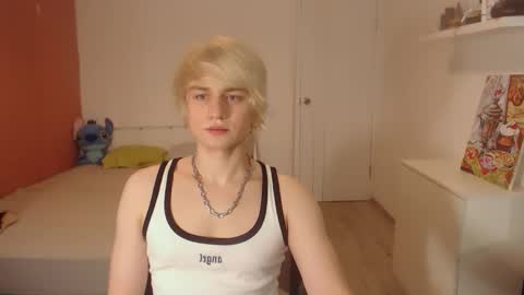 Snapshot of oliver_sweet_ chatting on October 2025 01:50:01 AM Oliver online show from October 2025 01:50:01 AM