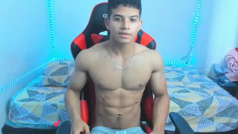 oliver thompsson online show from January 2025 05:05:02 PM