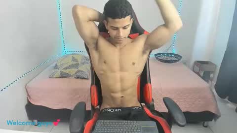 oliver thompsson online show from December 2025 03:08:02 PM