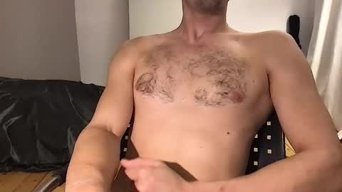 oliverbisbis1 online show from October 2025 11:34:02 PM