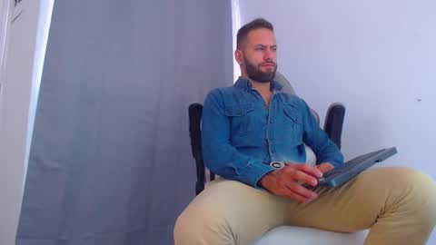 oliver online show from December 2024 06:28:01 PM