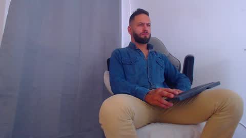 oliver online show from December 2024 05:33:01 PM