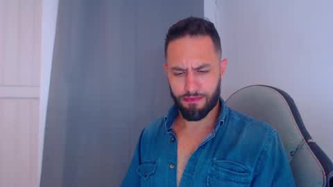 oliver online show from December 2024 10:46:02 PM