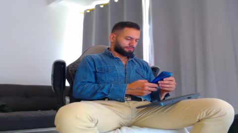 oliver online show from October 2025 02:32:02 PM