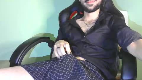 Oliver online show from February 2025 02:24:02 AM