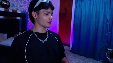 Snapshot of olivermorgan69 chatting on December 2024 11:16:02 PM Oliver online show from December 2024 11:16:02 PM